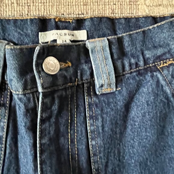 PacSun Two-Tone, High-Rise Woman’s Cargo Skate “Mom” Jeans - Picture 2 of 3